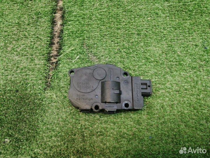 Сервопривод заслонки печки Mercedes Glk Х204