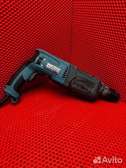 Перфоратор Makita HR 2470 (Дм)