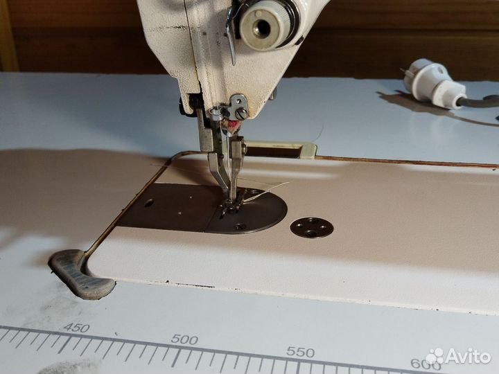 Швейная машинка с двойным продвижением шагайка