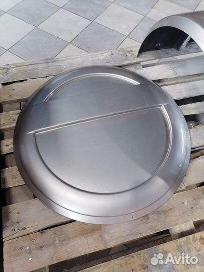 Колпак запасного коллеса Suzuki Grand Vitara