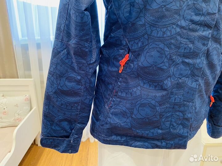 Сноубордическая куртка женская Roxy