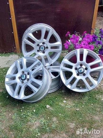 Литые диски r15 на Skoda