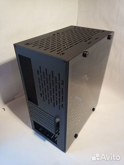 Компьютерный корпус mATX, Mini-ITX