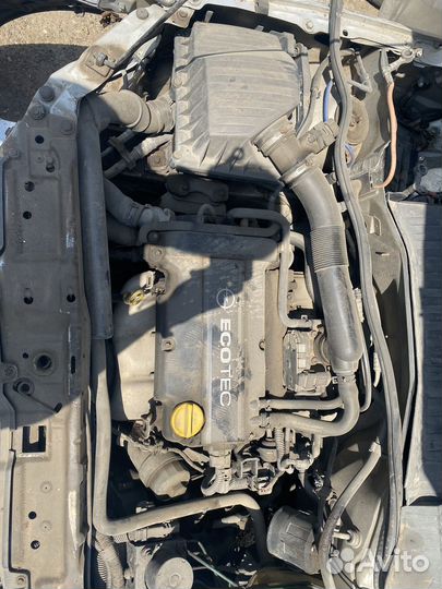 Двигатель Opel Corsa ZI2XER В 1.2 Г.2005