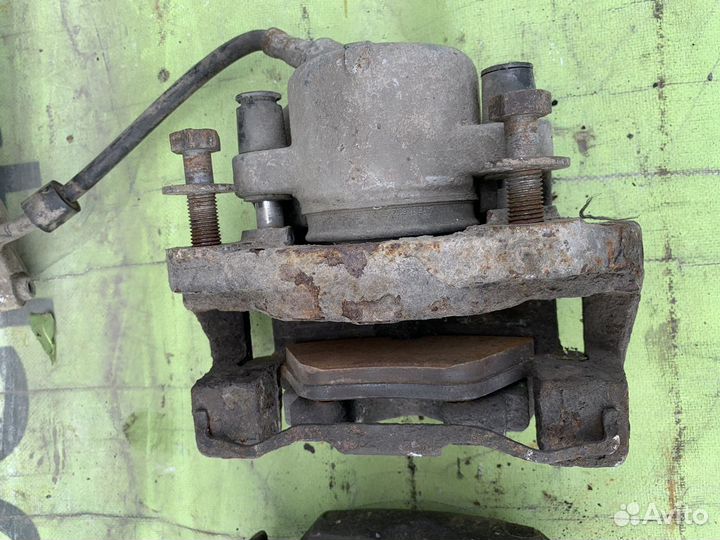 Bmw E39 Суппорт тормозной перед