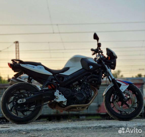 BMW f800r