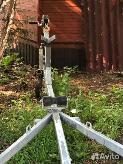 Прицеп лав 81014