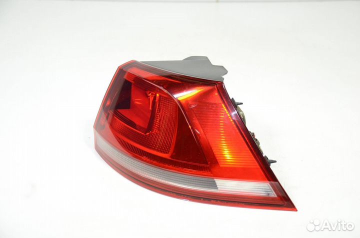 Фонарь наружний задний правый Volkswagen Golf 5G1