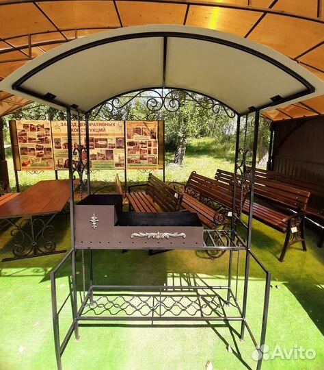 Мангал с крышей в наличии