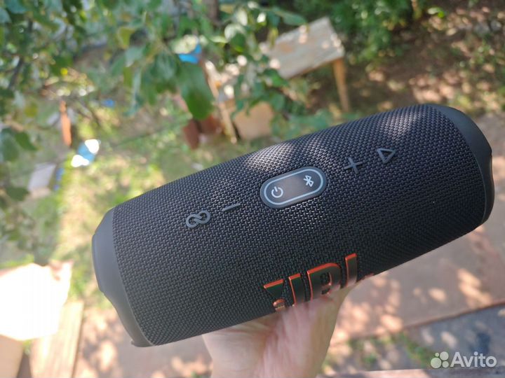 JBL Charge 5