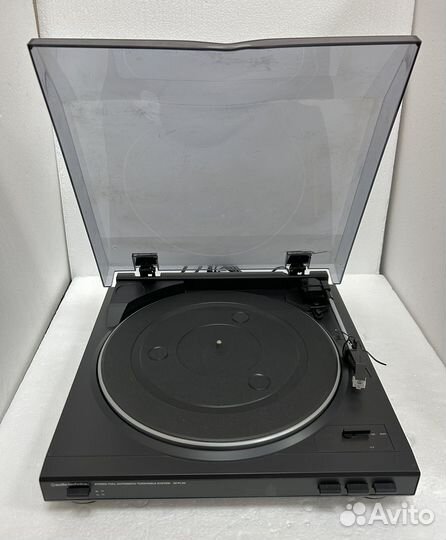 Проигрыватель винила Audio-Technica AT-PL30