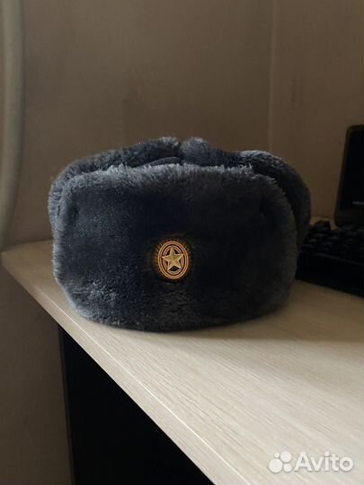 Мужская шапка офисная