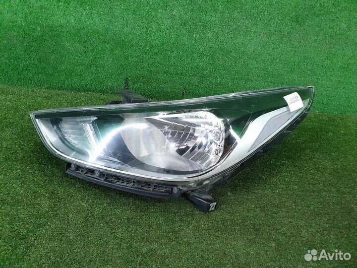 Фара левая Hyundai Solaris
