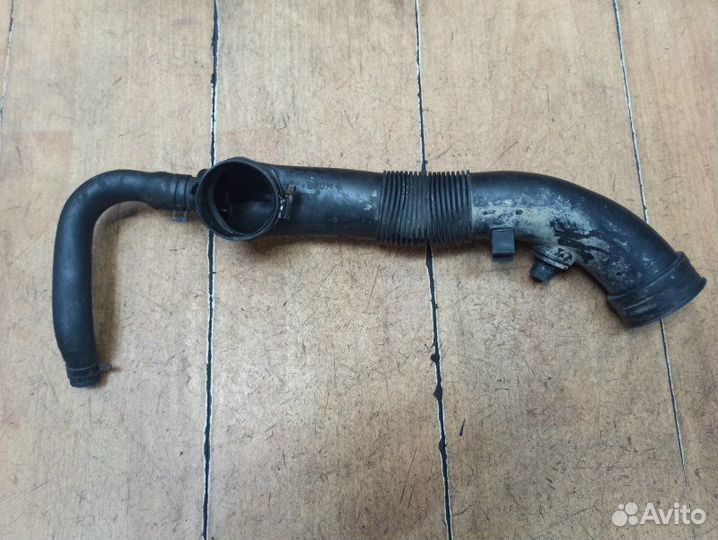 Патрубок воздушного фильтра Opel Astra H Z16XEP