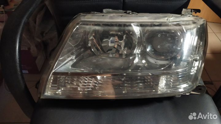 Фара левая suzuki grand vitara