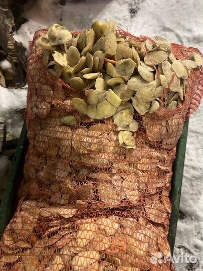 Очистки картофеля,лука,морковки для животных