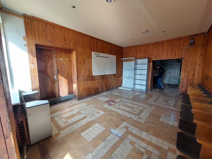 Здание, 965 м²