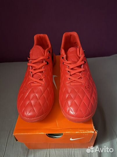 Шиповки Nike Tiempo R10