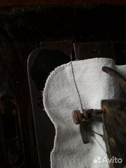 Швейная машинка Зингер