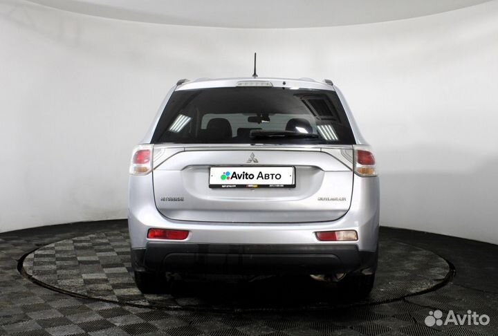 Mitsubishi Outlander 2.4 CVT, 2012, 252 920 км