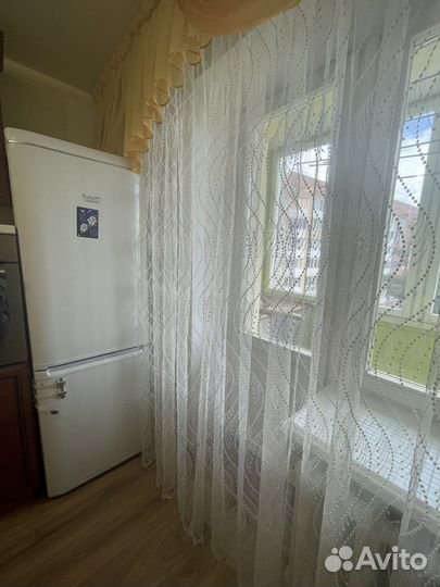 Холодильник бу hotpoint Ariston