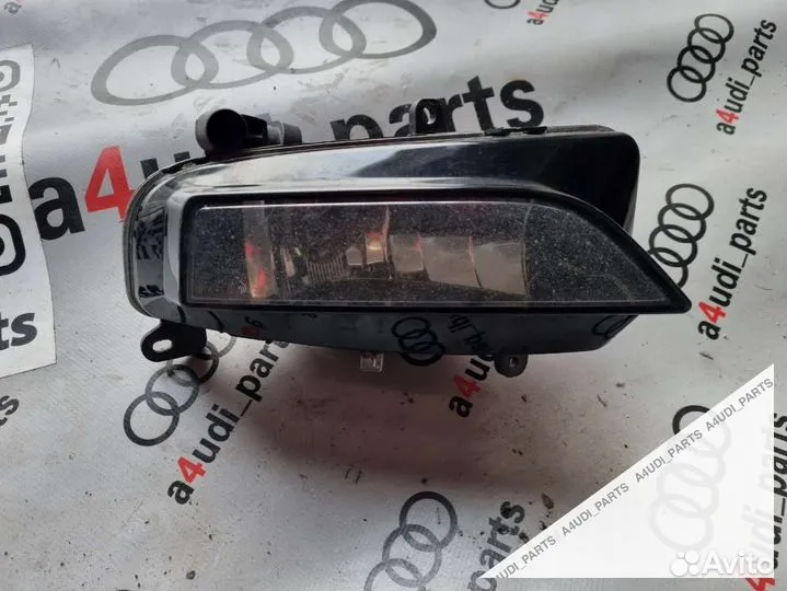 Фара противотуманная правая передняя Audi S4 B8 Бензин 8K0941700C