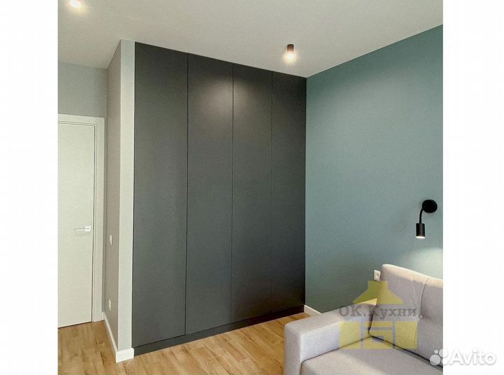 Шкаф купе с зеркалом