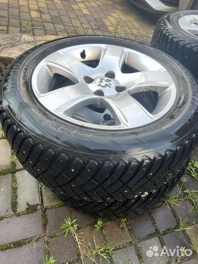 Колеса на peugeout 3008 215 60 r16