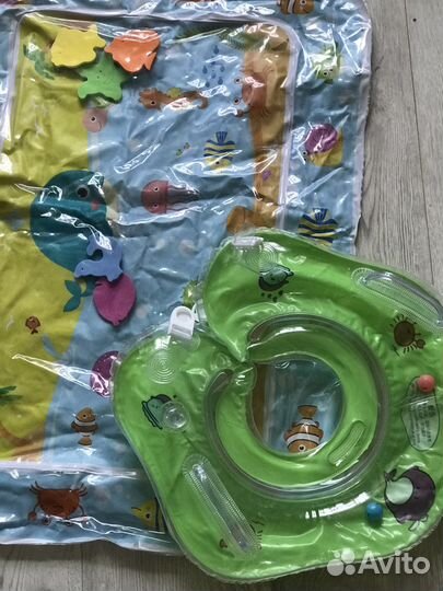 Круг для купания и бассейн