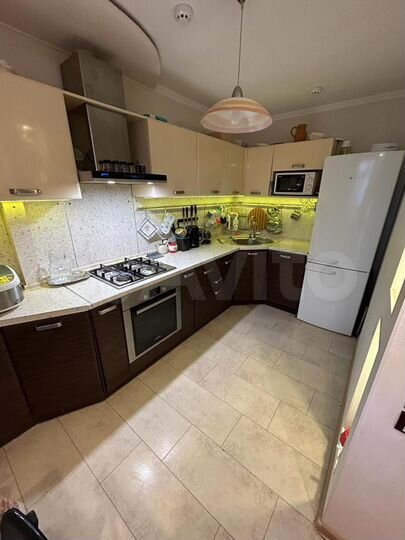 4-к. квартира, 76 м², 3/5 эт.