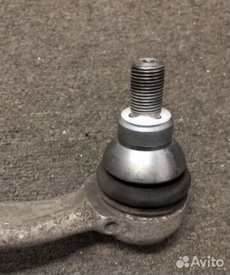 Рычаг нижний передний правый мерседес W 205