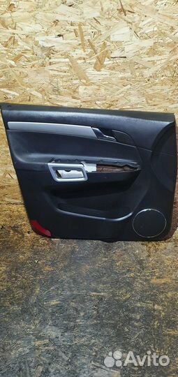 Обшивка двери передней левой Opel Antara 2007-2015