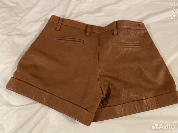 Кожаные шорты 46