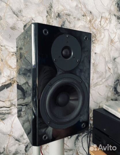 Акустическая система Yamaha E810