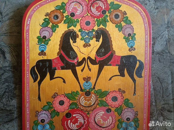 Деревянные ложки и посуда хохлома