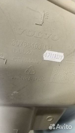 Обшивка задняя левая Volvo XC60 2011