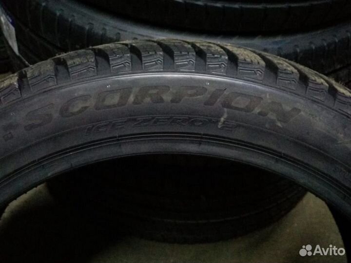 Pirelli Ice Zero 2 315/35 R21