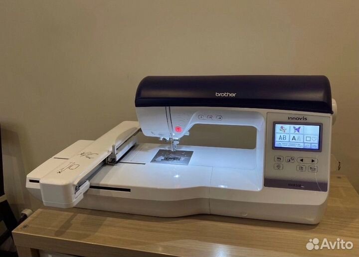 Вышивальная машина Brother Innov-is 850E