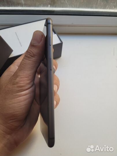 iPhone 8 Plus, 64 ГБ