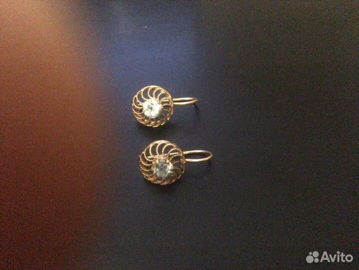 Золотые серьги