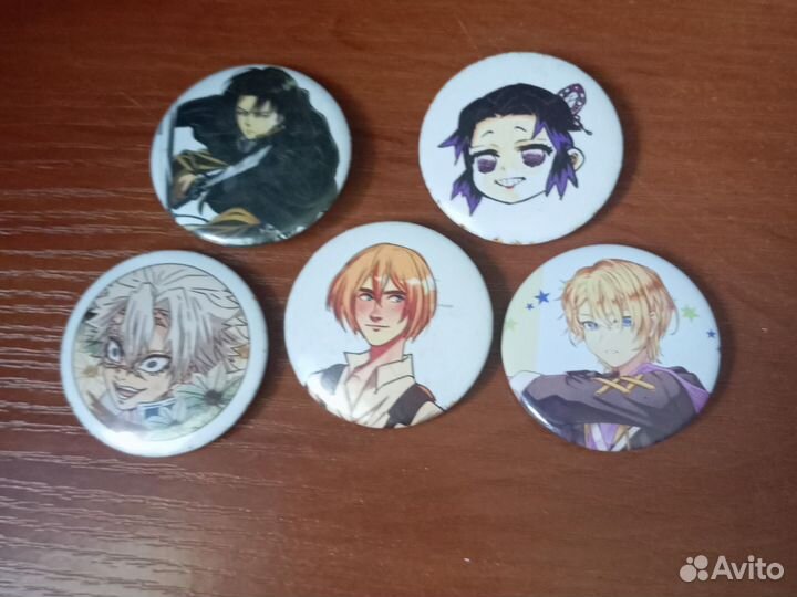 Значки с аниме