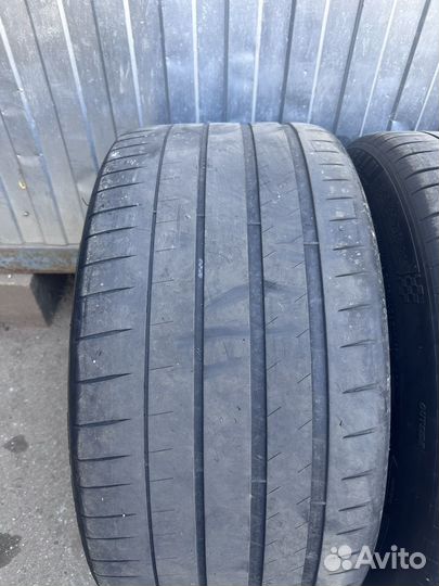 Michelin Pilot Sport 4 S 325/35 R22