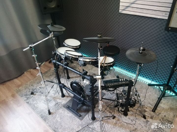 Электронные ударные