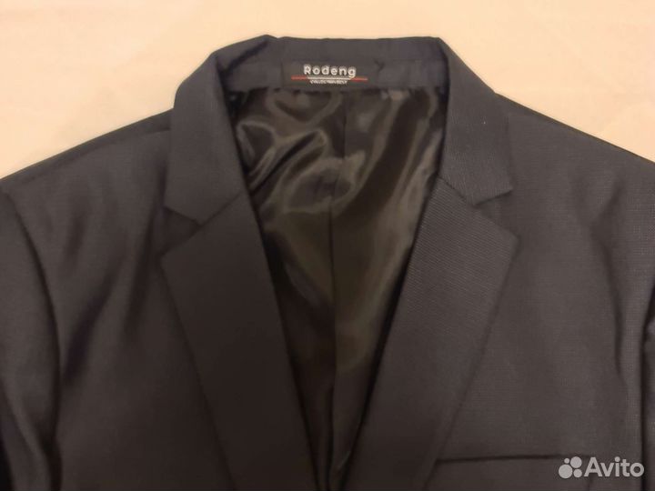 Школьный костюм для мальчика 140 новый