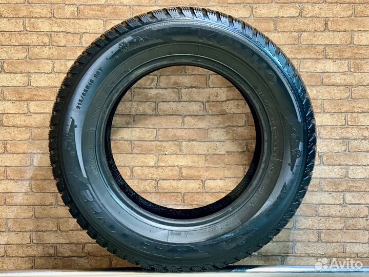 Kumho I'Zen KW22 215/65 R16