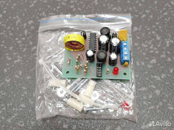 Преобразователь напряжения