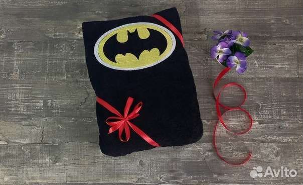 Мужской махровый халат с дизайном