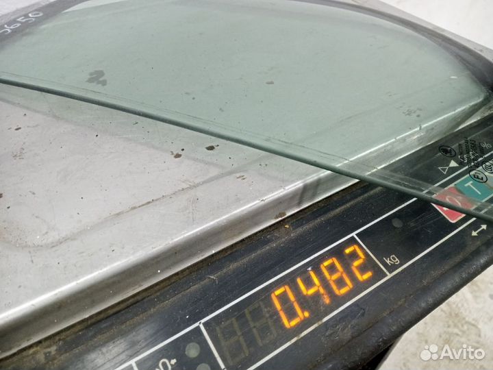 Стекло двери skoda fabia 2 Заднее левое