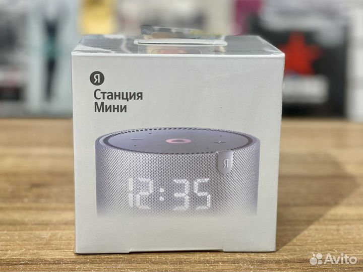 Колонка Яндекс Станция Мини с часами
