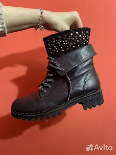 Ботинки женские демисезонные 39 размер